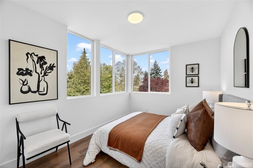More Photos Of 6318 41st Ave SW, Seattle Apartments For Sale