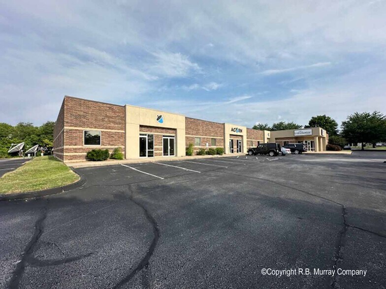 More Photos Of 1701 S Enterprise Ave, Springfield Office For Sale