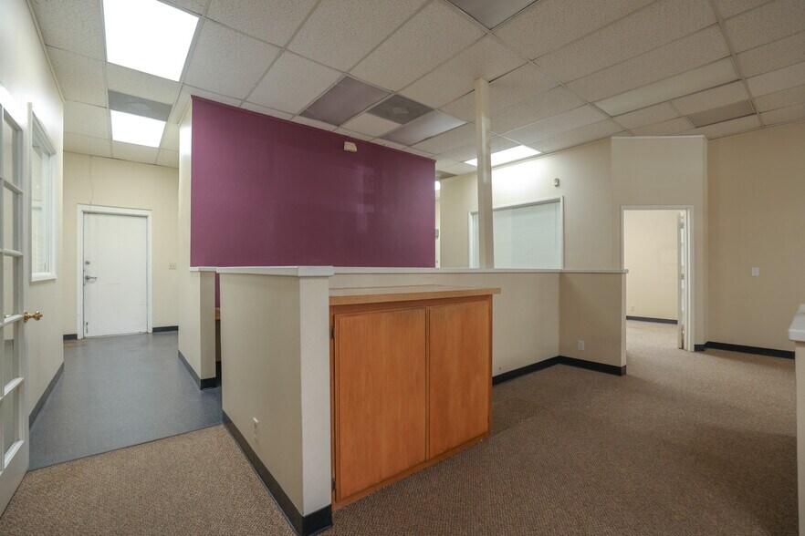 More Photos Of 16200-16258 E Whittier Blvd, Whittier General Retail For Sale