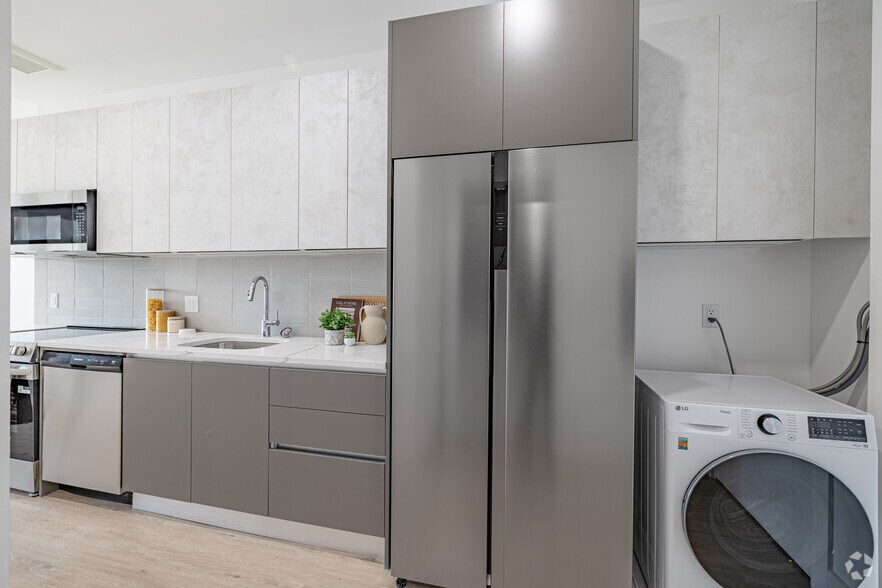 More Photos Of 475 Main St, Orange Apartments For Lease