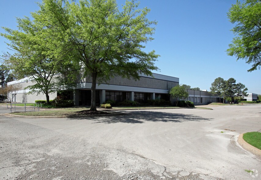 More Photos Of 5445 Raines Rd, Memphis Warehouse For Sale