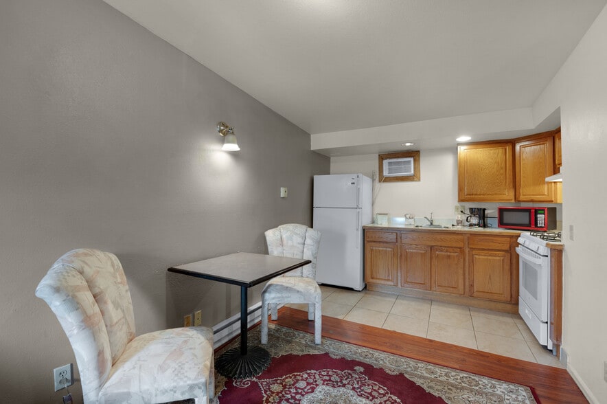 More Photos Of 2105 E Platte Ave, Colorado Springs Hotel For Sale