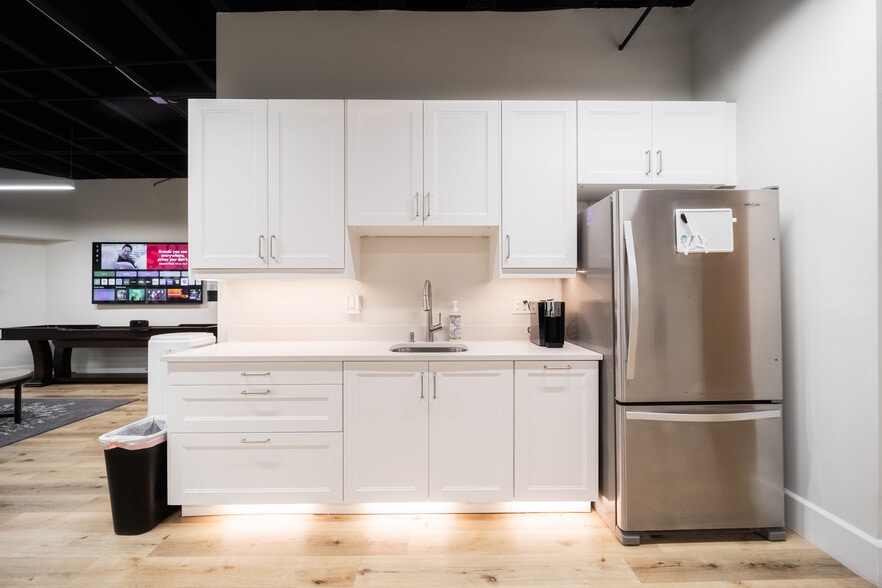 More Photos Of 3505 Cadillac Ave, Costa Mesa Office For Lease