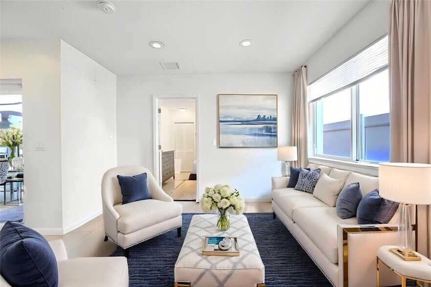 More Photos Of 322 Oklahoma St, Hollywood Multifamily For Sale