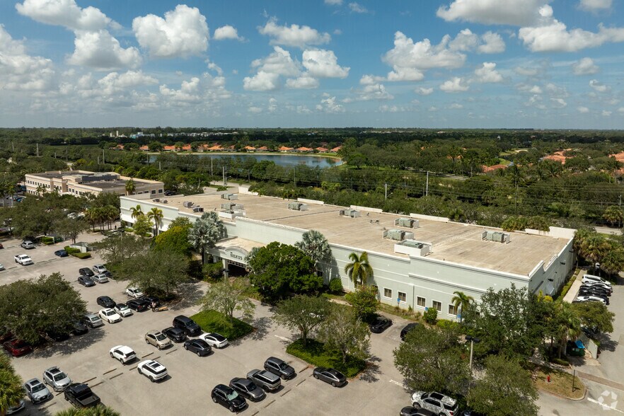 More Photos Of 2101 Vista Pkwy, West Palm Beach Office For Lease