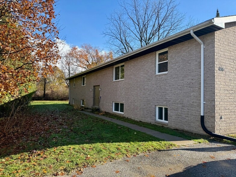 Primary Photo Of 416 Gill St, Orillia Multifamily For Sale