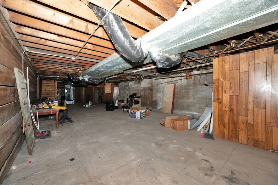 More Photos Of 8979 W Magna Main St, Magna Restaurant For Sale