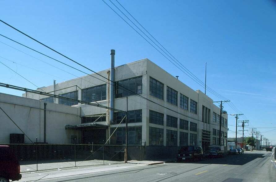 More Photos Of 2254 E 49th St, Vernon Manufacturing For Lease