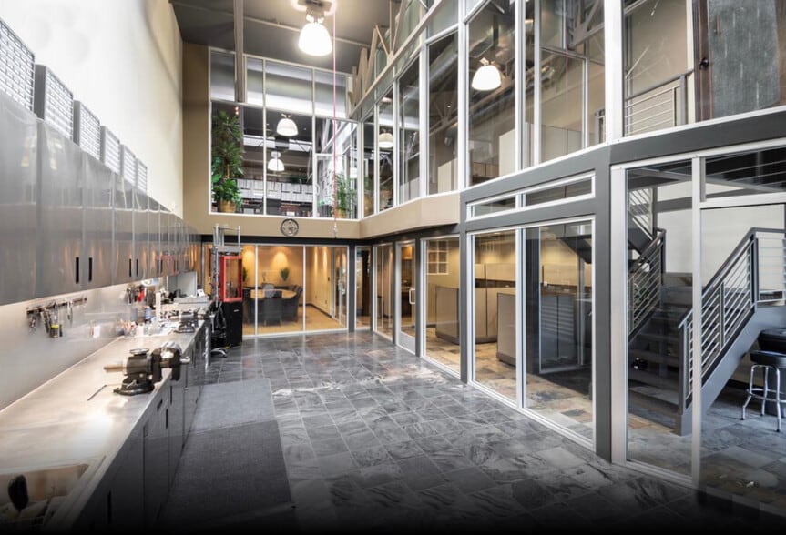 More Photos Of 12180 Ridgecrest Rd, Victorville Showroom For Sale