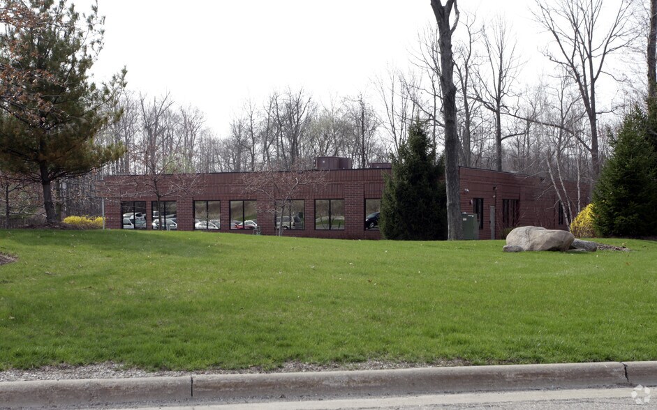 More Photos Of 650 Mondial Pky, Streetsboro Office For Sale
