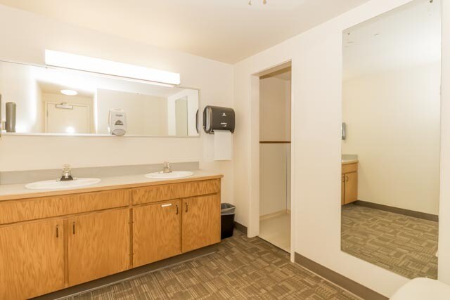 More Photos Of 2602 6th St, Bremerton Storefront Retail Office For Lease