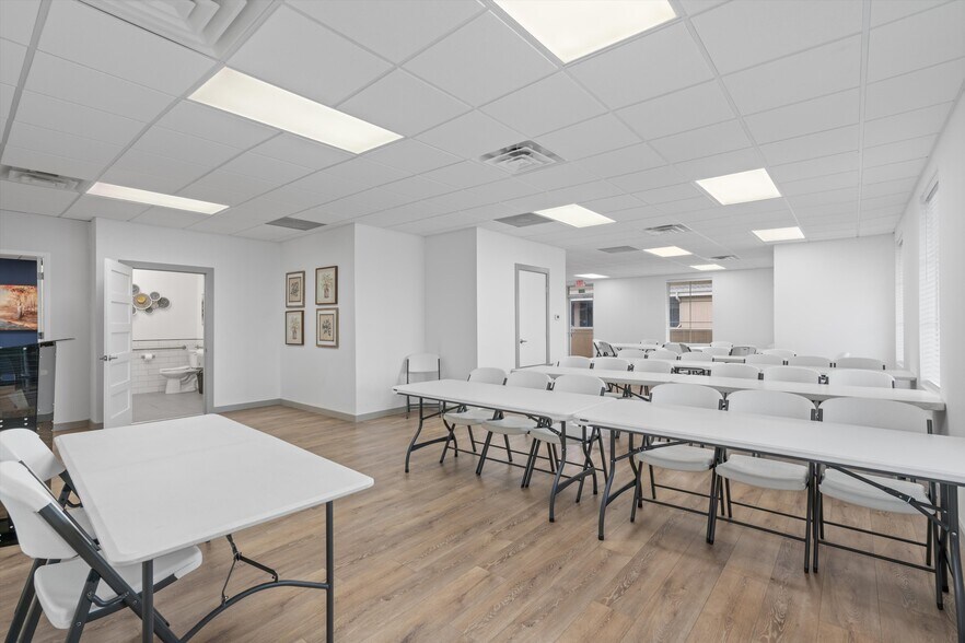 More Photos Of 503 E Palm Valley Blvd, Round Rock Medical For Lease