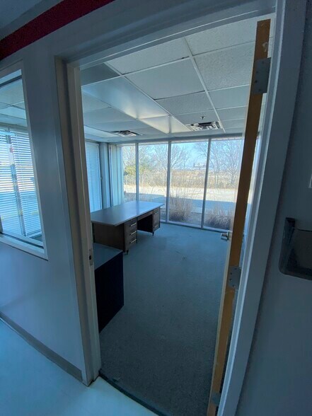 More Photos Of 4700 N Bryant Ave, Oklahoma City Warehouse For Sale