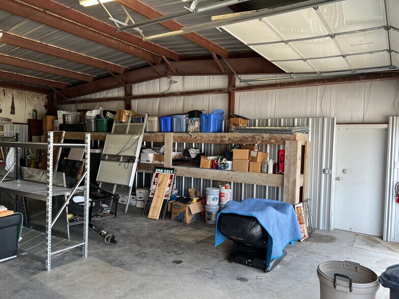 More Photos Of 3450 W 151st St S, Kiefer Warehouse For Lease