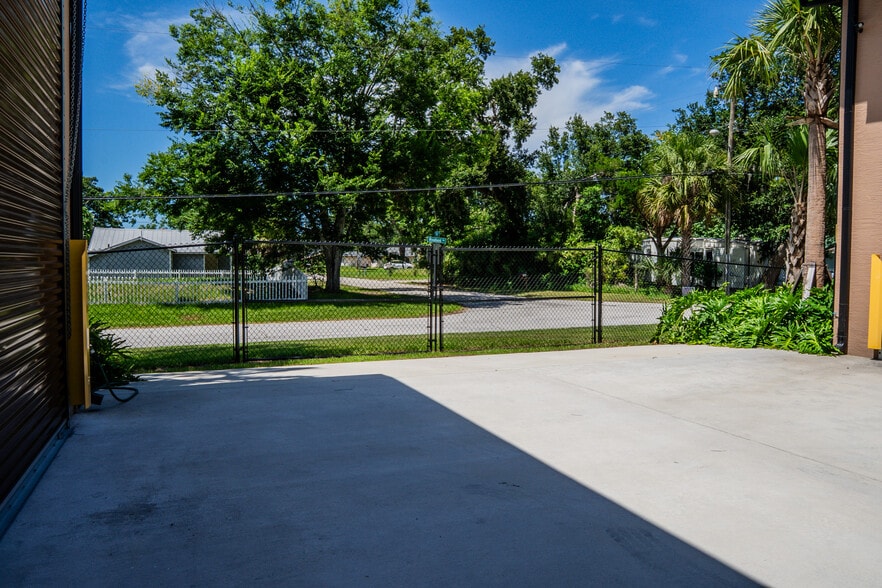 More Photos Of 1245 Canal St, New Smyrna Beach Self Storage For Lease