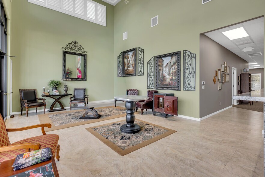 More Photos Of 501 E 7th St, Odessa Office For Sale