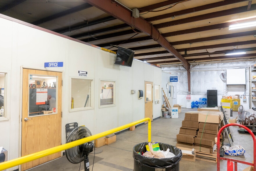 More Photos Of 2424 Columbus Rd, Springfield Warehouse For Sale