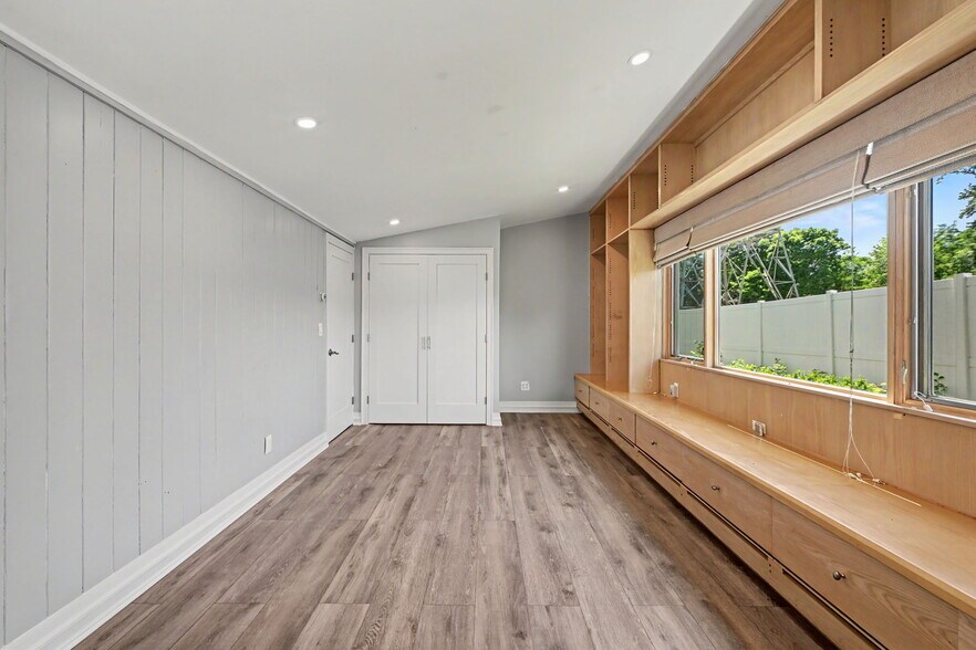 More Photos Of 36 Crosshill Rd, Hartsdale Land For Sale