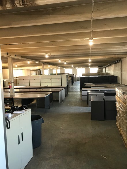 More Photos Of 2441 W University Ave, Saint Paul Loft Creative Space For Lease
