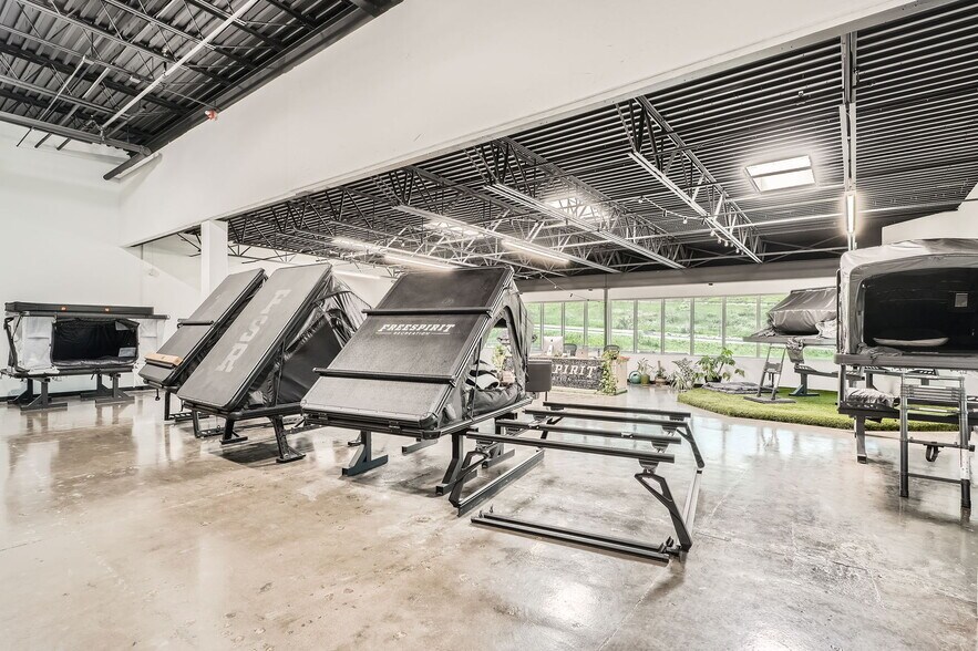 More Photos Of 120 Capital Dr, Golden Warehouse For Sale