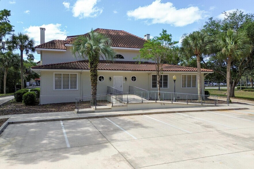 More Photos Of 431 E New York Ave, Deland Office For Sale
