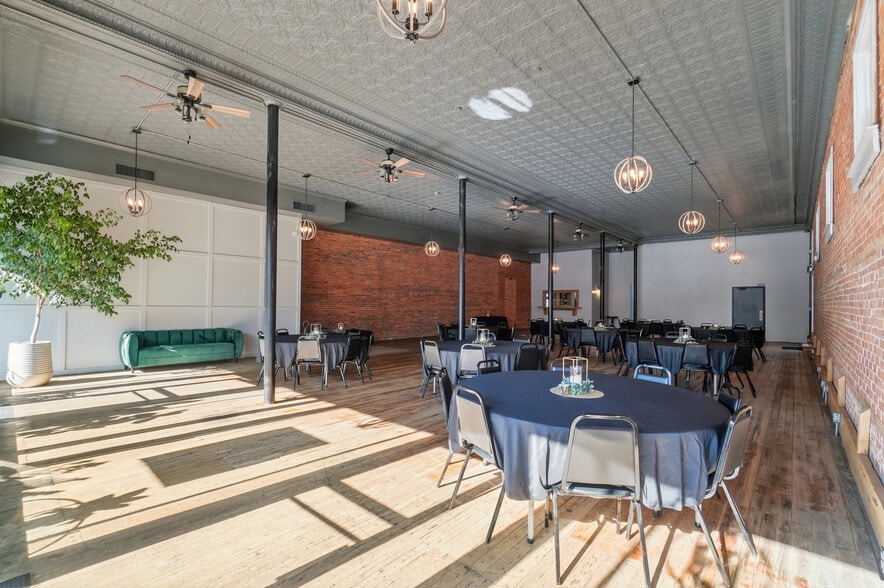 More Photos Of 209 N Main St, Delphos Restaurant For Sale