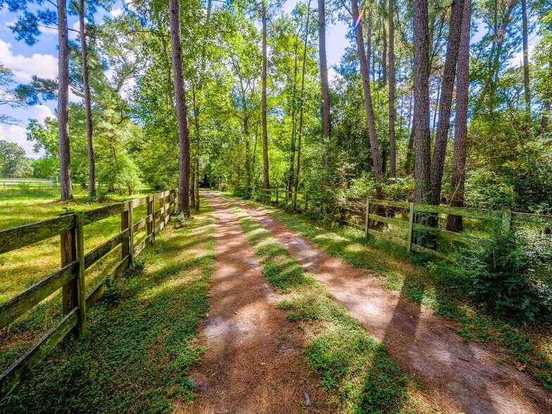 Primary Photo Of 39526 Cimarron Way, Magnolia Land For Sale