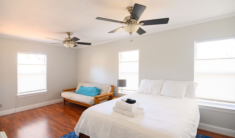 More Photos Of 4902 Pecan Springs Rd, Austin Land For Sale