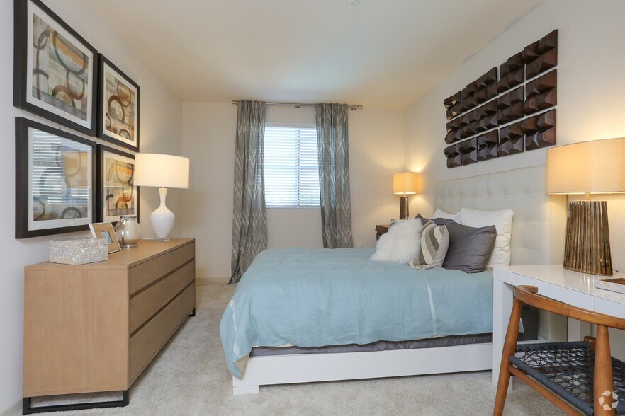 More Photos Of 9400 Corbin Ave, Northridge Apartments For Lease