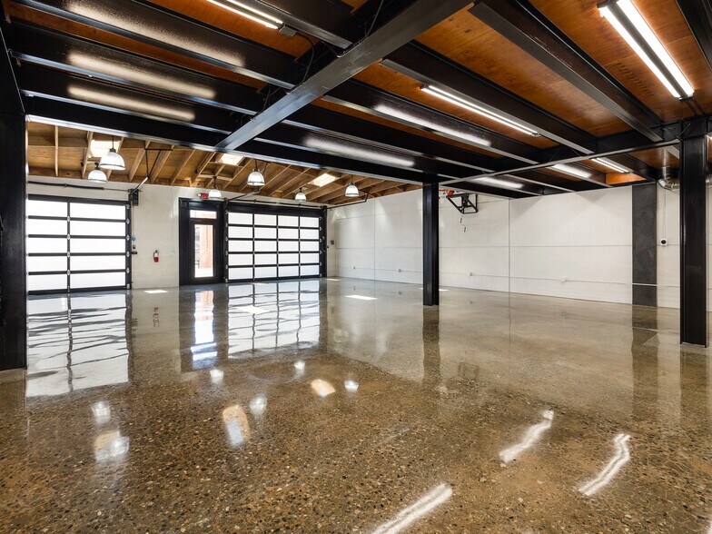 More Photos Of 131 Eucalyptus Dr, El Segundo Office For Lease