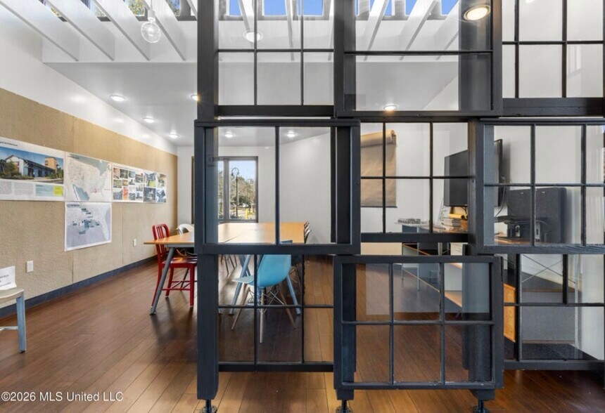 More Photos Of 443 Main St, Bay St Louis Office Residential For Sale