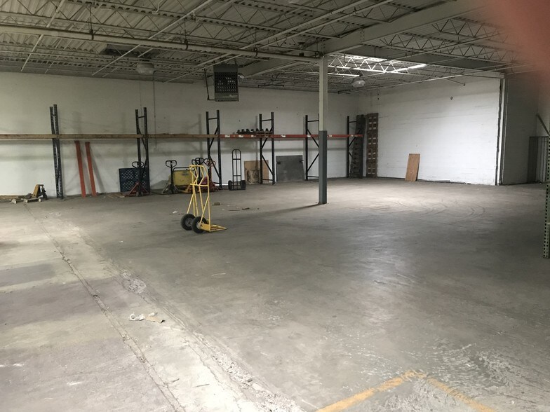 More Photos Of 14501 Industrial Ave, Maple Heights Manufacturing For Lease