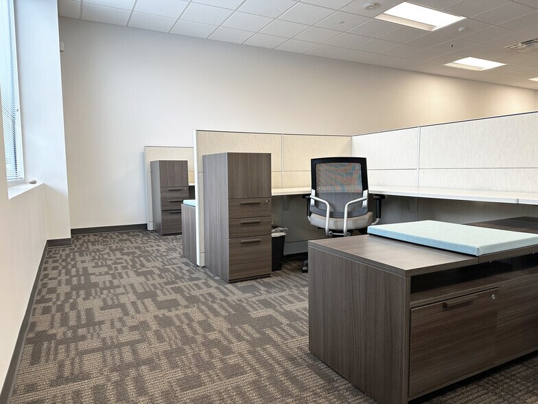 More Photos Of 3424 Paesanos Pky, Shavano Park Office For Lease
