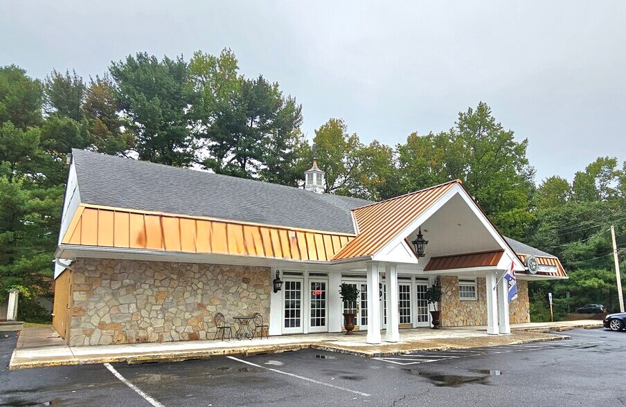 Primary Photo Of 100 Hurffville Cross Keys Rd, Sewell Storefront For Sale
