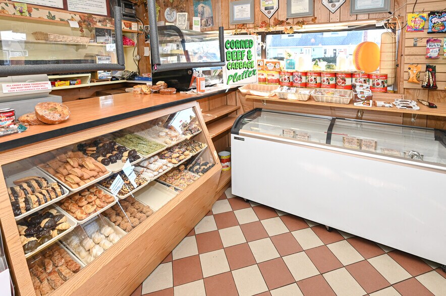 More Photos Of 1420 Park Ave, Merrick Convenience Store For Sale