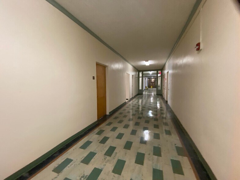 More Photos Of 25 Ewing St, Helena Medical For Sale