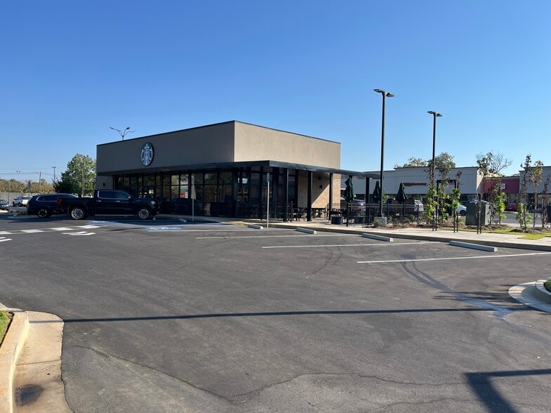 More Photos Of 100-350 Eastern Shore Shopping Ctr, Fairhope Unknown For Lease