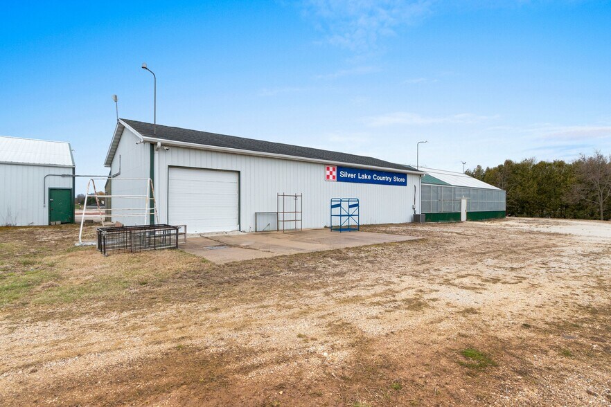 More Photos Of 5814 Calumet Ave, Manitowoc General Retail For Sale