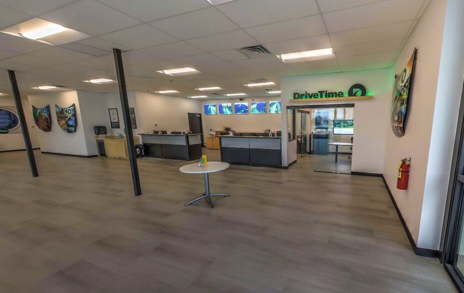 More Photos Of 1007 E Oglethorpe Blvd, Albany Auto Dealership For Lease