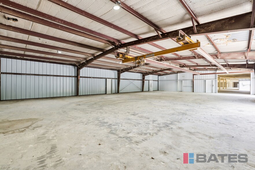 More Photos Of 1101 S Hampton Rd, DeSoto Showroom For Sale