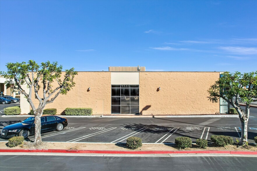 Primary Photo Of 3501 Hart Ave, Rosemead Office For Lease