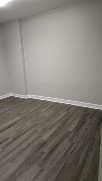More Photos Of 106 Colony Park Dr, Cumming Office Residential For Lease