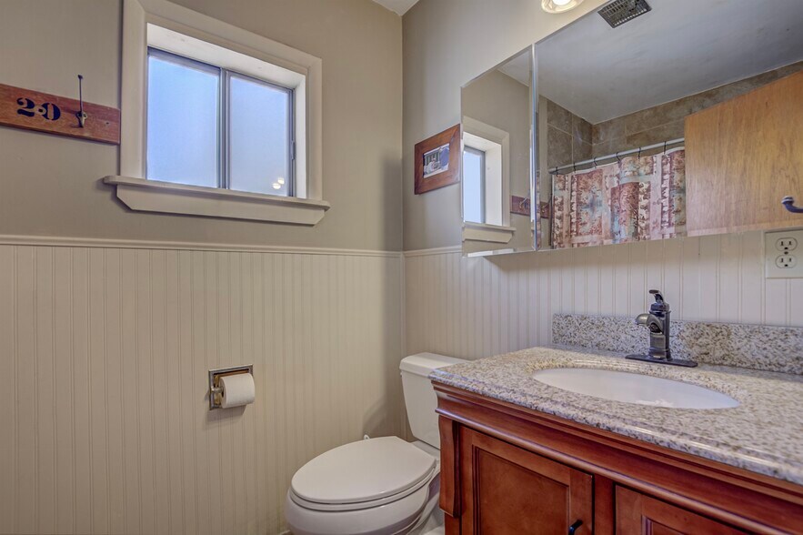 More Photos Of 216 W Main St, Payson General Retail For Sale