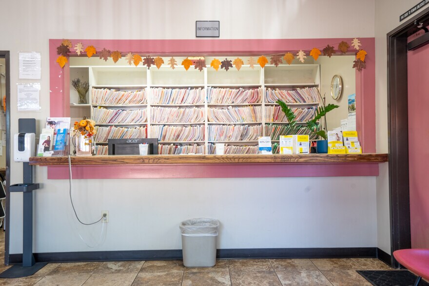 More Photos Of 4946 Florence Ave, Bell Medical For Lease