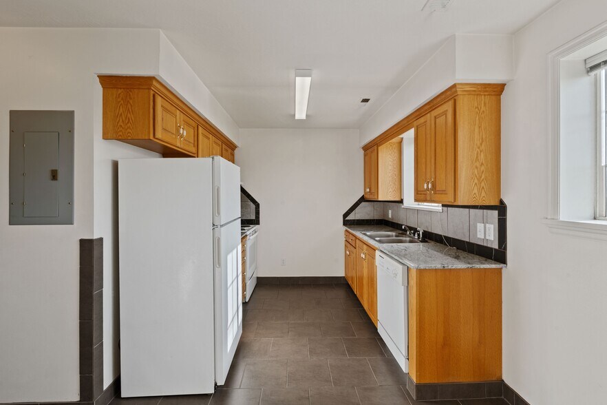 More Photos Of 984 E 900 S, Provo Apartments For Sale