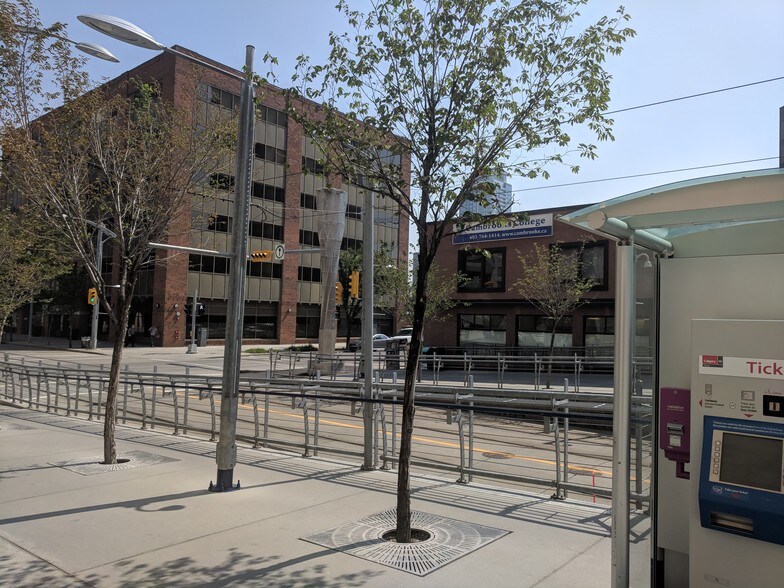 More Photos Of 683 10th St SW, Calgary Apartments For Sale