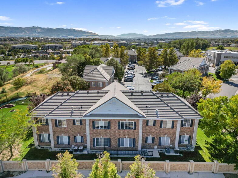 More Photos Of 891 W Baxter Dr, South Jordan Office For Sale