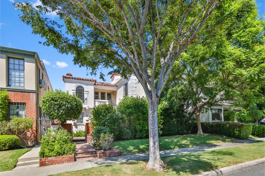 More Photos Of 205 S Reeves Dr, Beverly Hills Apartments For Sale