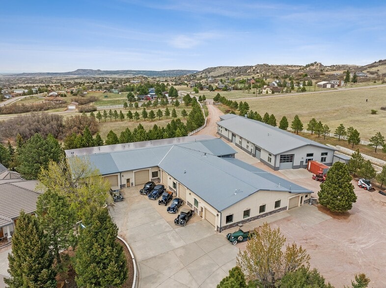 More Photos Of 1751 W Wolfensberger Rd, Castle Rock Flex For Sale