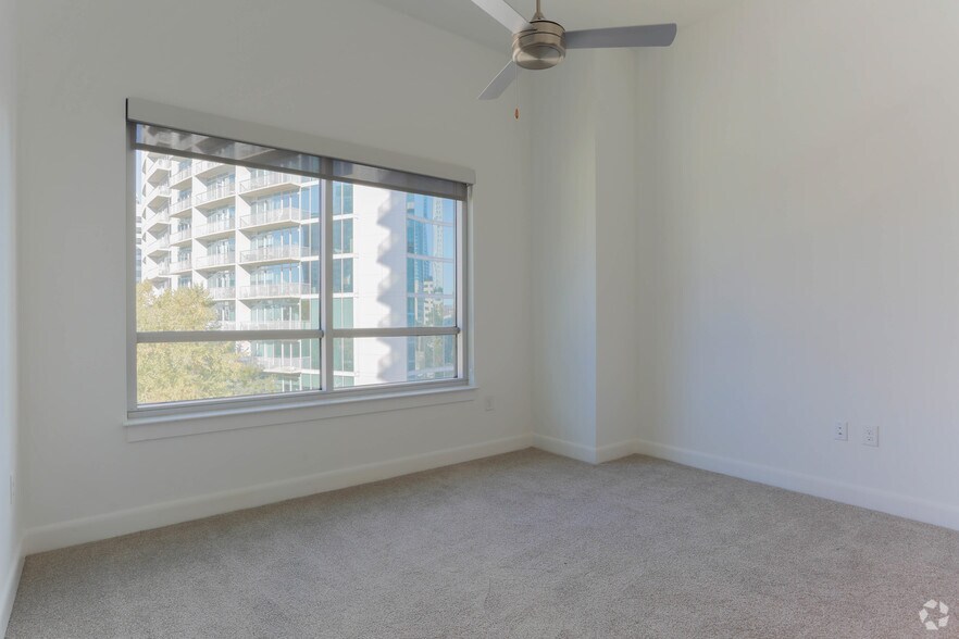 More Photos Of 880 W Peachtree St NW, Atlanta Apartments For Lease
